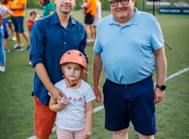 9674_70175_539438477239782375418728737400409997625757054n