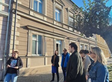 9759_71176_20251010091725