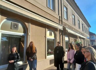 9759_71178_169109ee-6fc4-4812-a8f6-4101228be38d