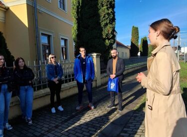 9759_71179_75b27b5d-6db3-47c3-be7f-614a39da82c6