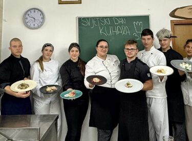 9782_71377_img-d5b7b6f434d762a6e8a376997f3139df-v