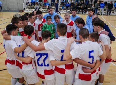 9857_71993_587268242185404545130048867386462821125702090n