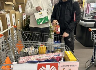 9917_72749_img-70e3cbc9b70ecbe856916b97e8b4fd6f-v