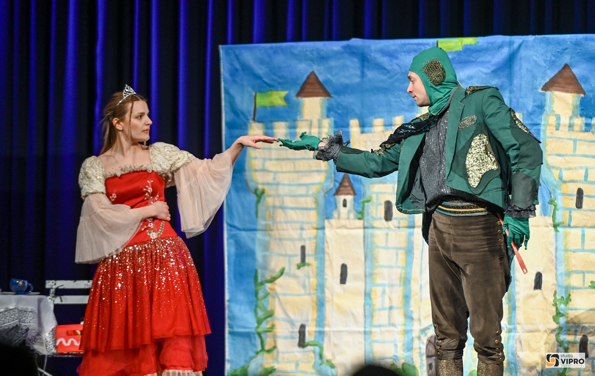 Predstava za najmlađe “Kraljević Žabac” na daskama Doma kulture u Prelogu