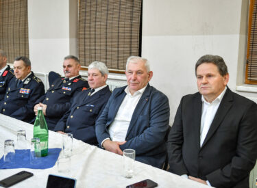 10010_73565_vipro008