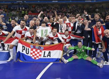 10023_73656_62614064615569608997667474137760338635118192n