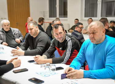 10043_73955_vipro009