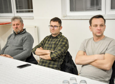 10043_73958_vipro015