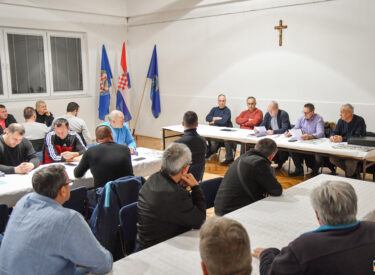 10043_73961_vipro019