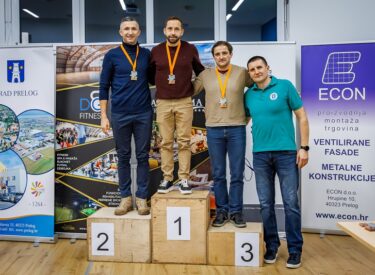 10045_73994_634895080254592215304411262314004617679502762n