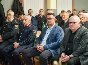 10063_74076_vipro017