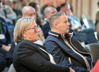 10067_74136_vipro079