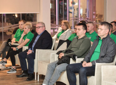 10072_74157_vipro024