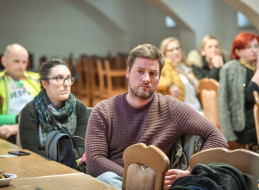 10080_74299_vipro033