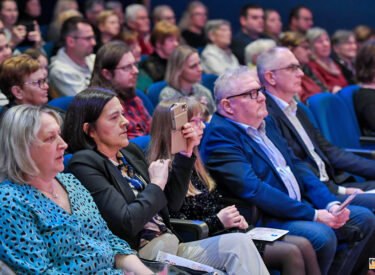 10094_74410_vipro016