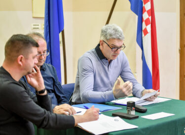 10106_74586_vipro026