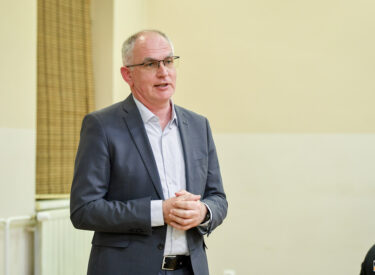 10106_74593_vipro037