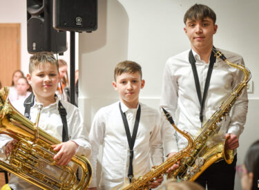 10143_74903_vipro032