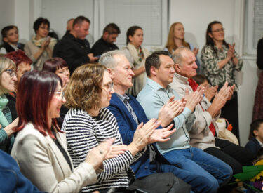 10143_74906_vipro037