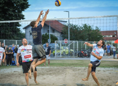 10373_77562_vipro052