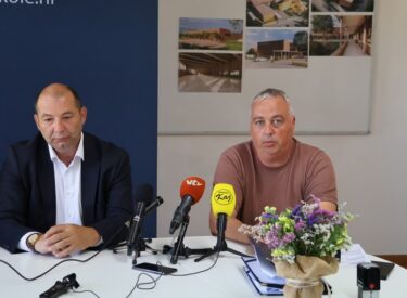 10458_78611_img5833