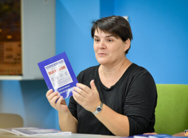 10532_79597_vipro033